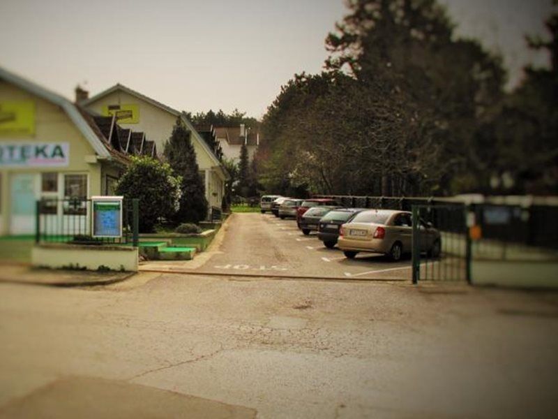 B&B Villa Evandjelina Sremska Kamenica Екстериор снимка